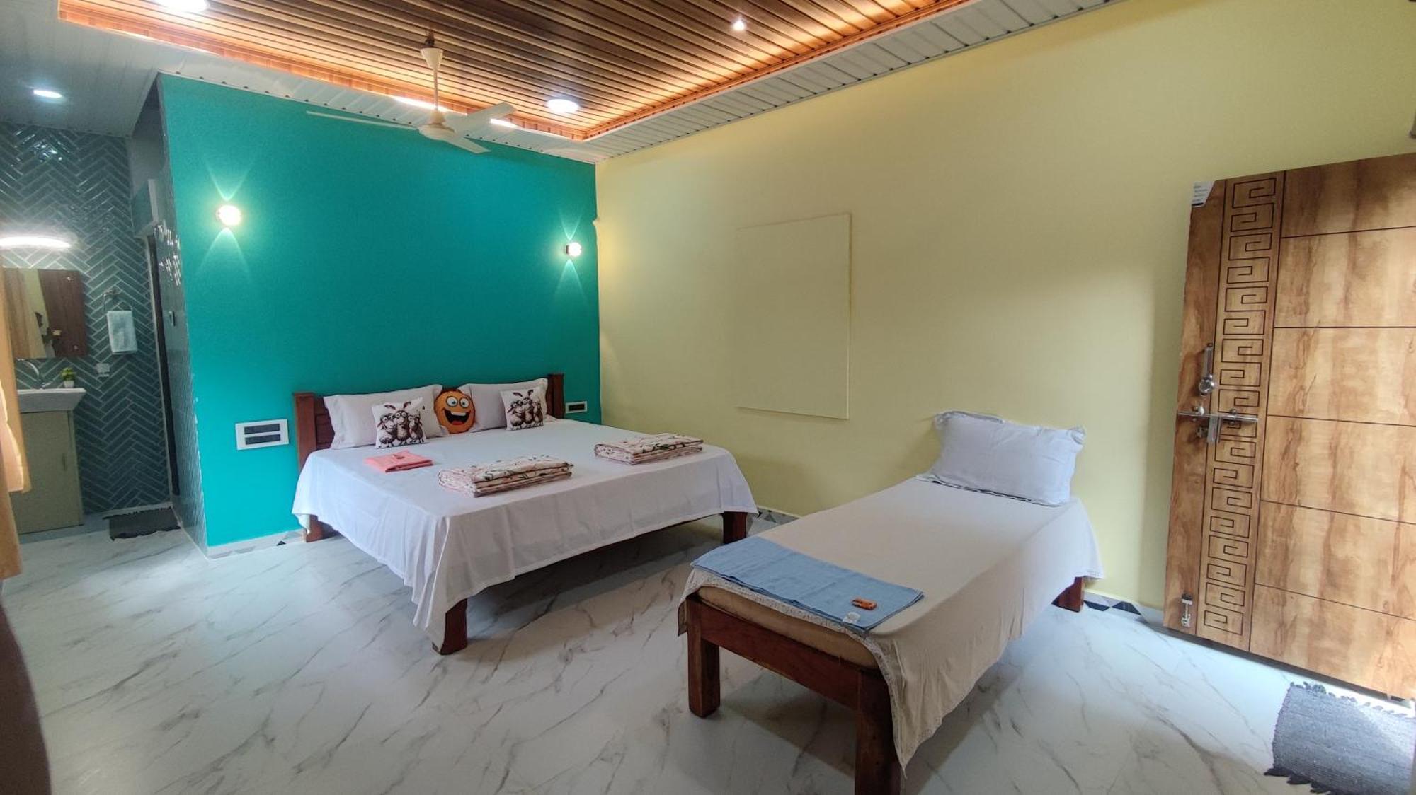 Vaibhav Home Stay Hampi Exterior photo